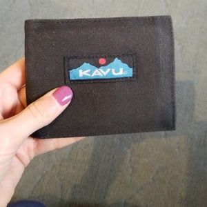 Kavu tri fold wallet